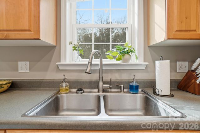 9665 Autumn Circle, Davidson, NC 28036