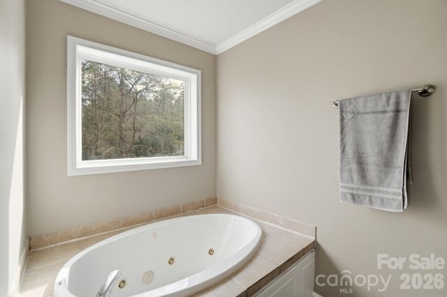 9665 Autumn Circle, Davidson, NC 28036