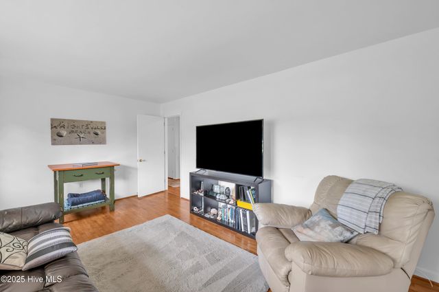 525 Bedford Forest Drive, Wilmington, NC 28412