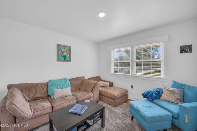 525 Bedford Forest Drive, Wilmington, NC 28412