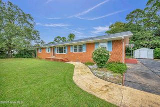 525 Bedford Forest Drive, Wilmington, NC 28412