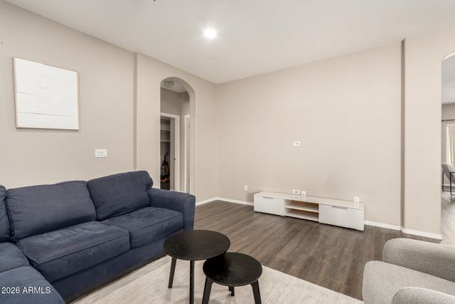 20293 N 83RD Drive, Peoria, AZ 85382