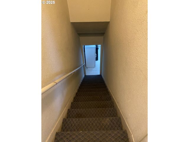 4320 Se HAWTHORNE Blvd, Portland, OR 97215