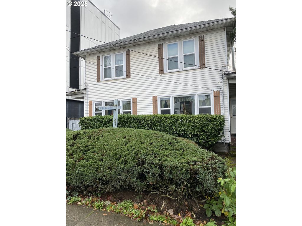 4320 Se HAWTHORNE Blvd, Portland, OR 97215