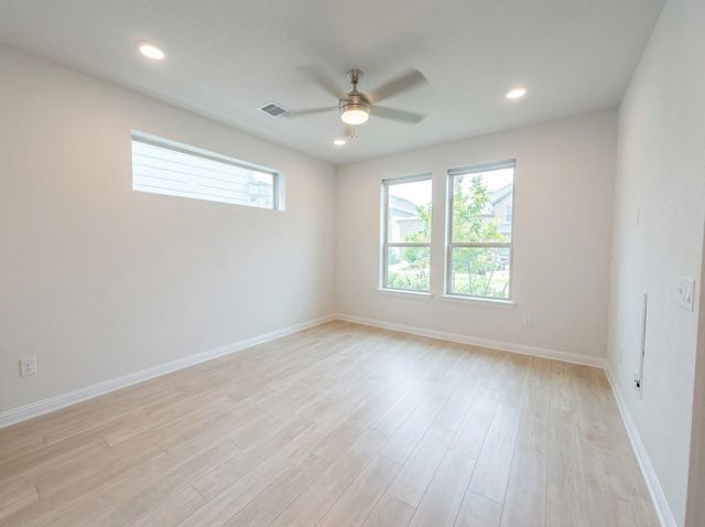 8311 Springsteen DR 318, Austin, TX 78744