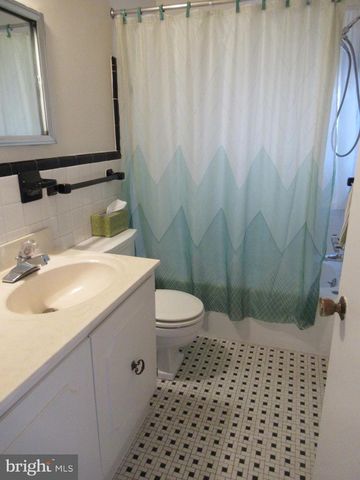 543 N LOMBARDY ST, Arlington, VA 22203