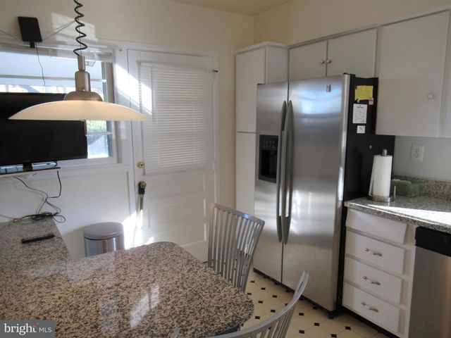 543 N LOMBARDY ST, Arlington, VA 22203
