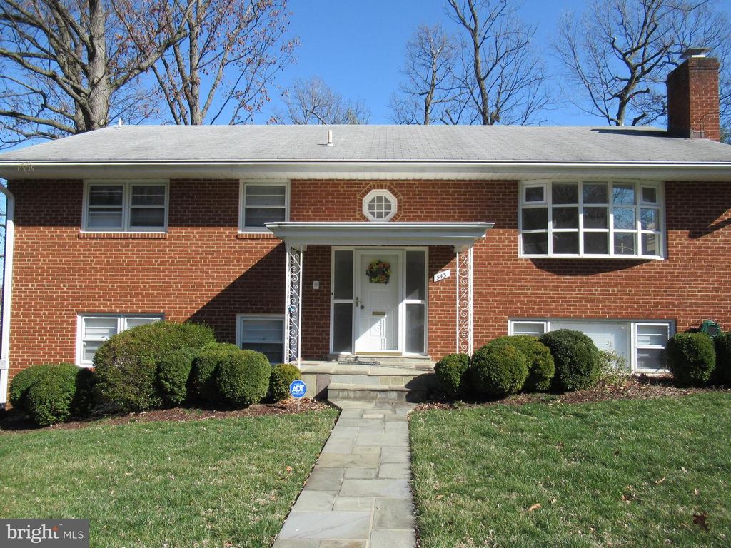 543 N LOMBARDY ST, Arlington, VA 22203