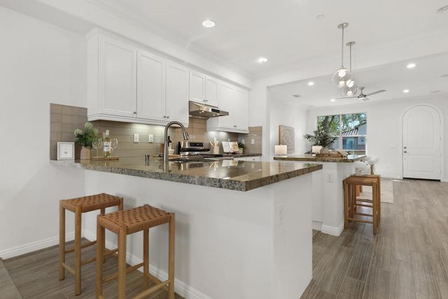 80425 Whisper Rock Way 57, La Quinta, CA 92253