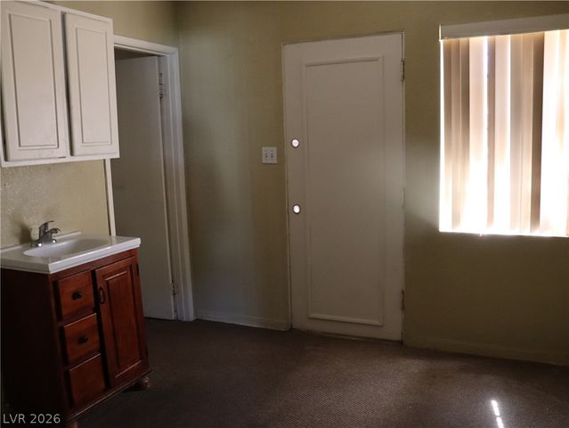 1812 Santa Paula Drive, Las Vegas, NV 89104