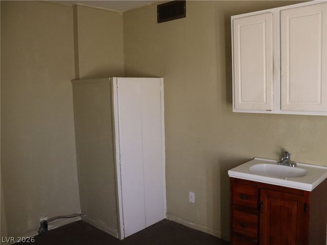 1812 Santa Paula Drive, Las Vegas, NV 89104