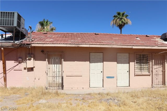 1812 Santa Paula Drive, Las Vegas, NV 89104