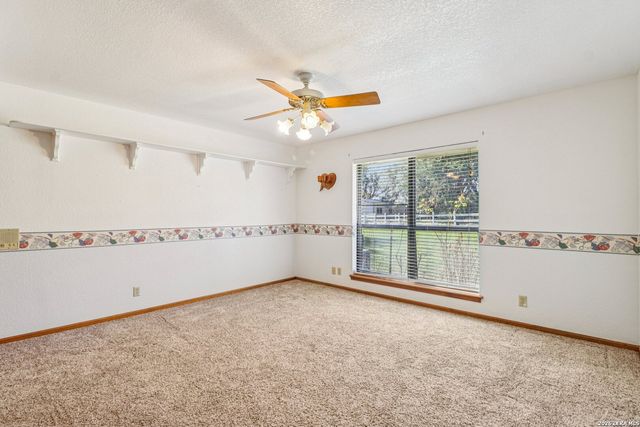 8534 Classic Oaks, San Antonio, TX 78255