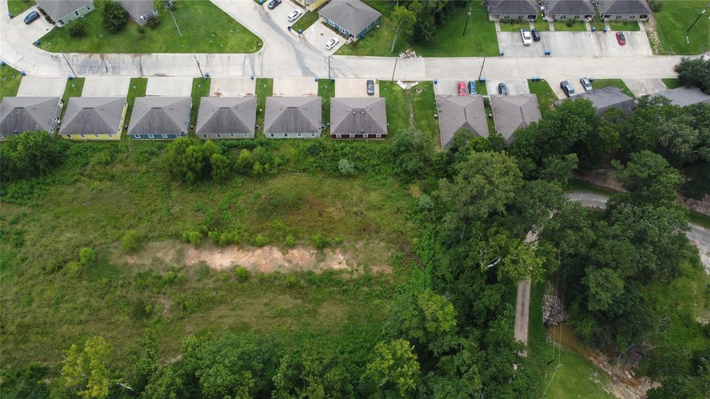 29,30,31,32 Eddie Martin Drive, Livingston, TX 77351