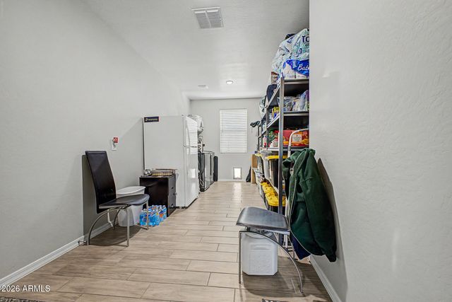 4339 W PALACE STATION Road, New River, AZ 85087