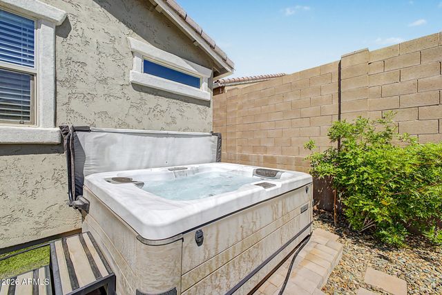 4339 W PALACE STATION Road, New River, AZ 85087