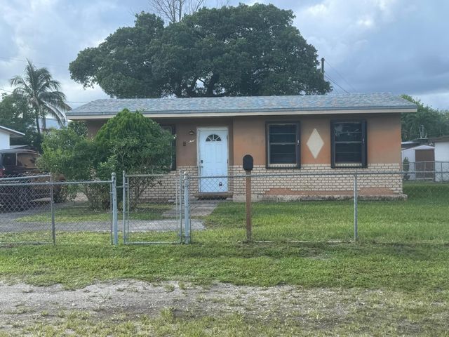 555 HAREM Avenue, Opa-Locka, Opa Locka, FL 33054