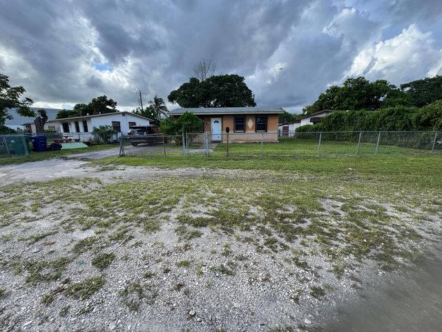 555 HAREM Avenue, Opa-Locka, Opa Locka, FL 33054
