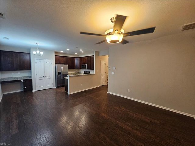 6017 Newington PL, Suffolk, VA 23435