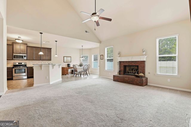 130 Thrushwood Drive, Fayetteville, GA 30215