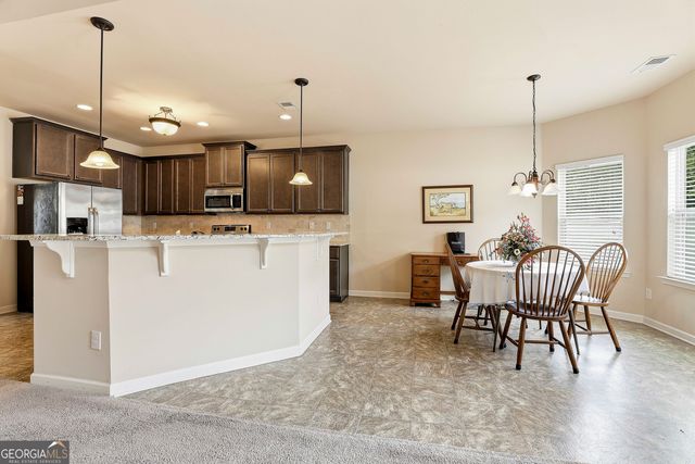 130 Thrushwood Drive, Fayetteville, GA 30215