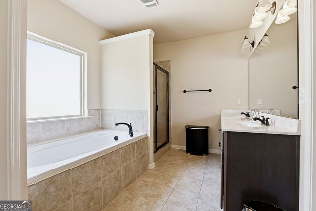 130 Thrushwood Drive, Fayetteville, GA 30215