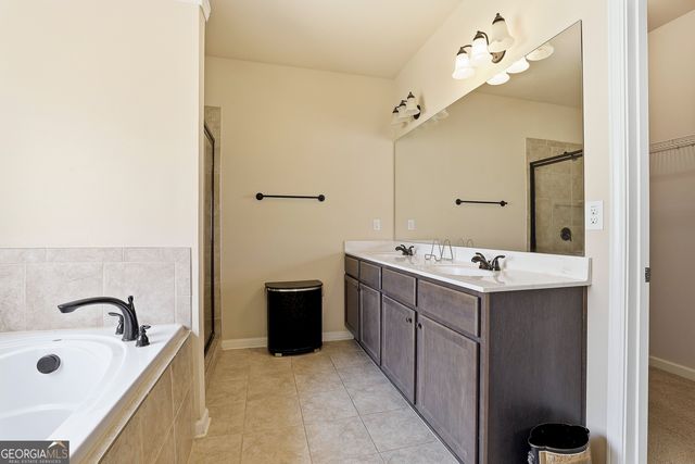 130 Thrushwood Drive, Fayetteville, GA 30215