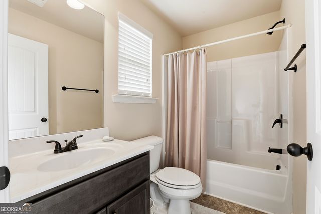 130 Thrushwood Drive, Fayetteville, GA 30215