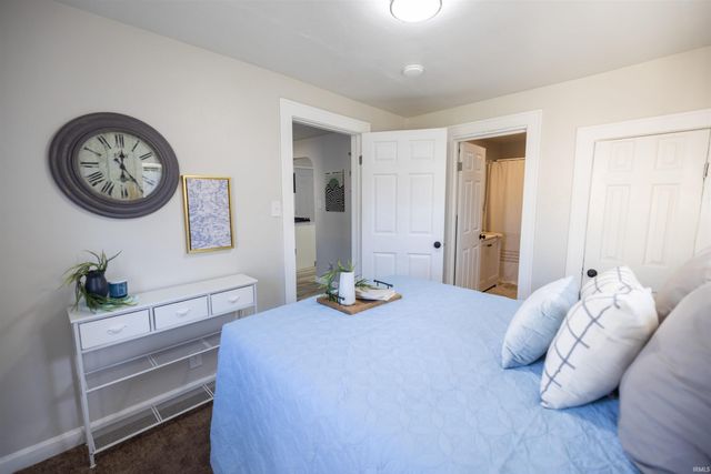 2410 Central Avenue, Anderson, IN 46016