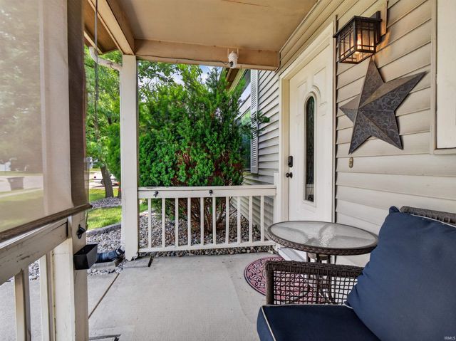 1805 Paveys Glen Run, Fort Wayne, IN 46804