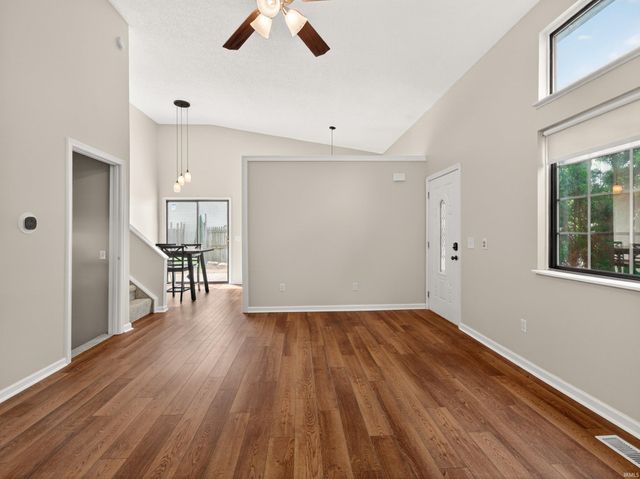 1805 Paveys Glen Run, Fort Wayne, IN 46804