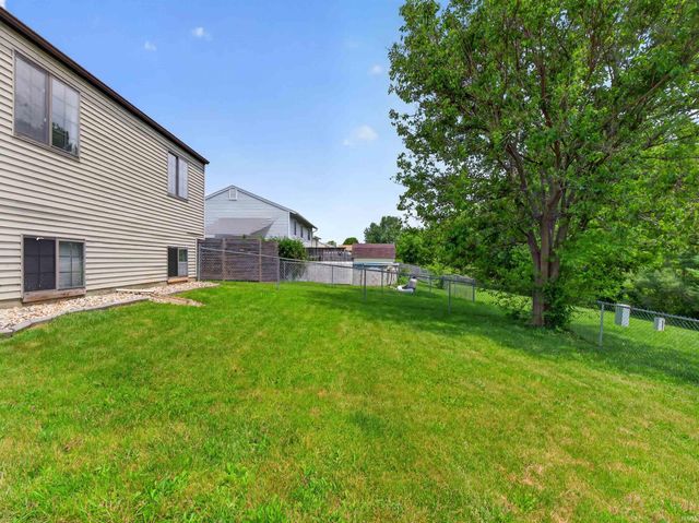 1805 Paveys Glen Run, Fort Wayne, IN 46804