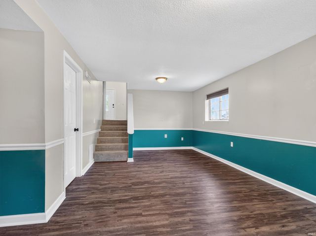 1805 Paveys Glen Run, Fort Wayne, IN 46804
