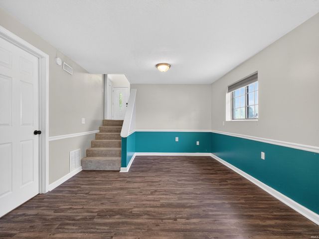 1805 Paveys Glen Run, Fort Wayne, IN 46804