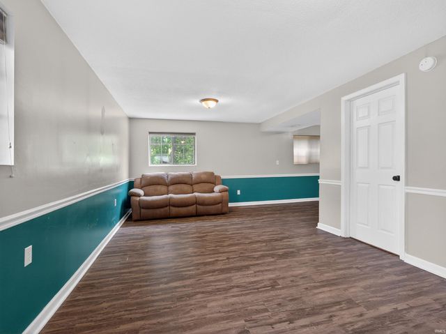 1805 Paveys Glen Run, Fort Wayne, IN 46804