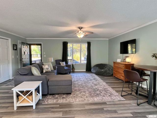 326 CHARTER OAK Place, Dahinda, IL 61428