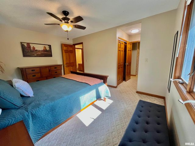 326 CHARTER OAK Place, Dahinda, IL 61428