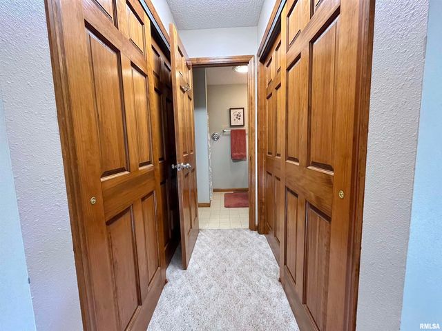 326 CHARTER OAK Place, Dahinda, IL 61428