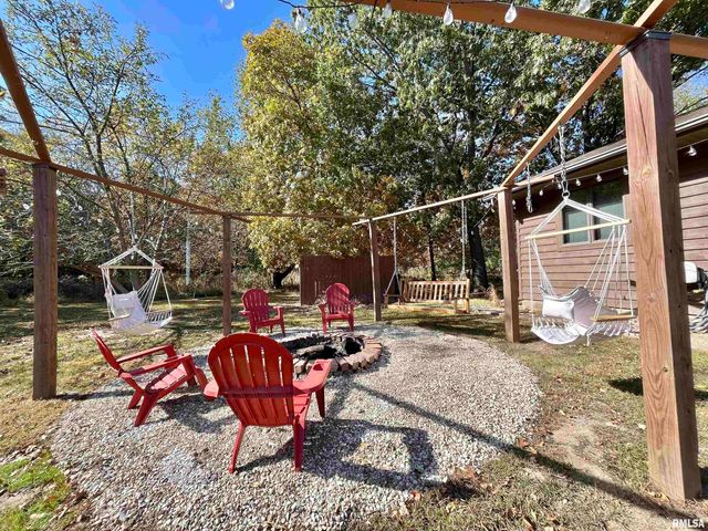 326 CHARTER OAK Place, Dahinda, IL 61428