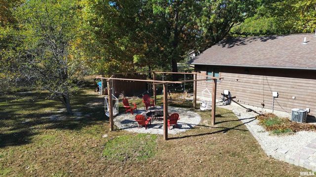 326 CHARTER OAK Place, Dahinda, IL 61428