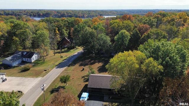 326 CHARTER OAK Place, Dahinda, IL 61428