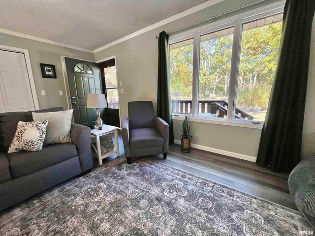 326 CHARTER OAK Place, Dahinda, IL 61428