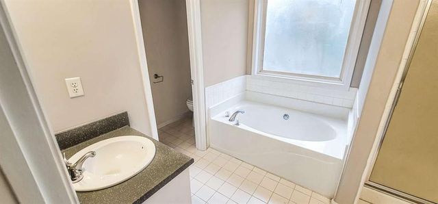 326 Henderson Lake Drive, Loganville, GA 30052