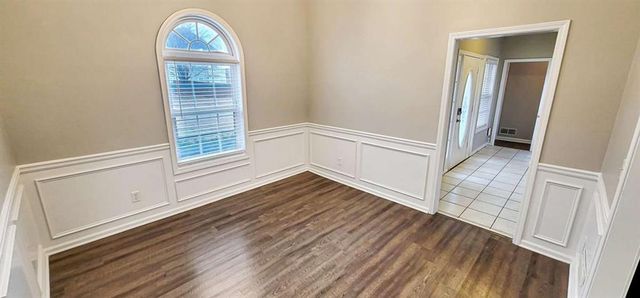 326 Henderson Lake Drive, Loganville, GA 30052