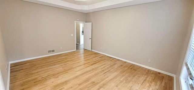 326 Henderson Lake Drive, Loganville, GA 30052