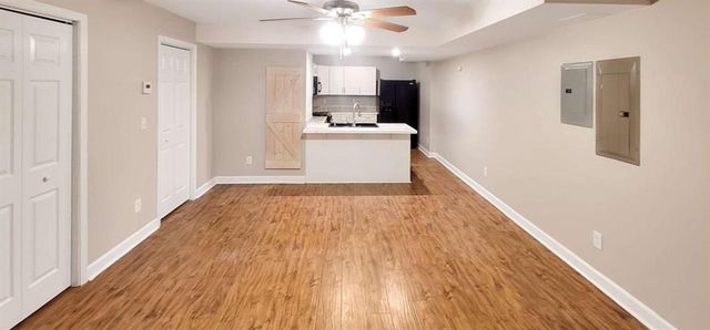 326 Henderson Lake Drive, Loganville, GA 30052