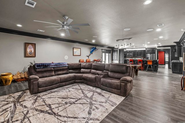 285 Johnston Road, Searcy, AR 72143