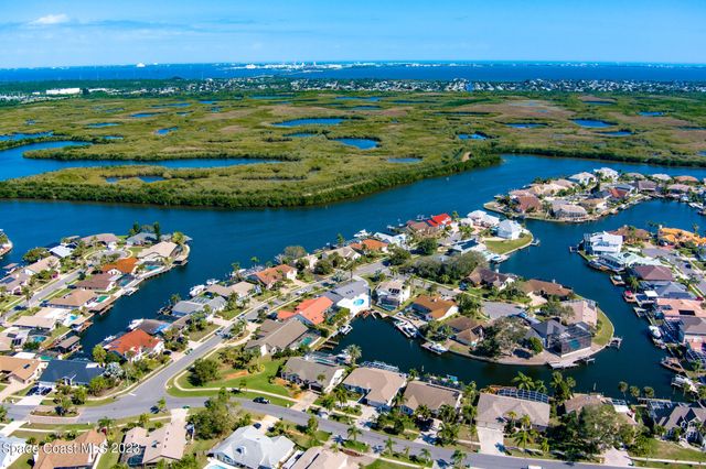 2100 Leeward Lane, Merritt Island, FL 32953