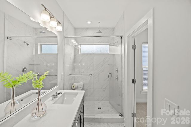 16038 Roscoe Lane, Charlotte, NC 28204
