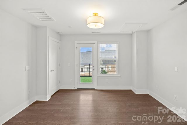 16038 Roscoe Lane, Charlotte, NC 28204